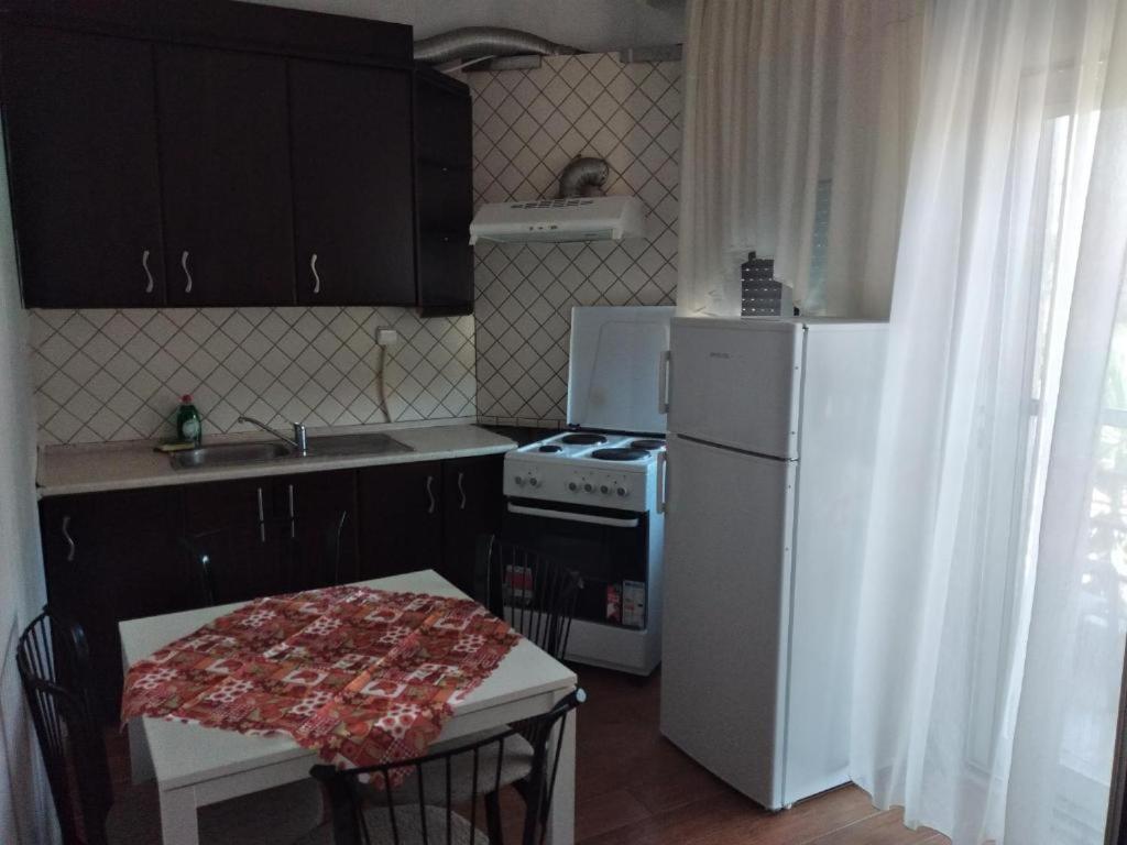 Ariadne Apartments Nea Michaniona Exterior photo